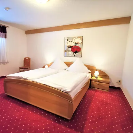 Hotel Ursula Garni