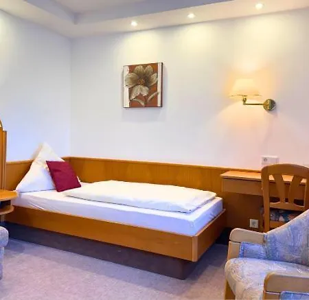 Hotel Ursula Garni 3*